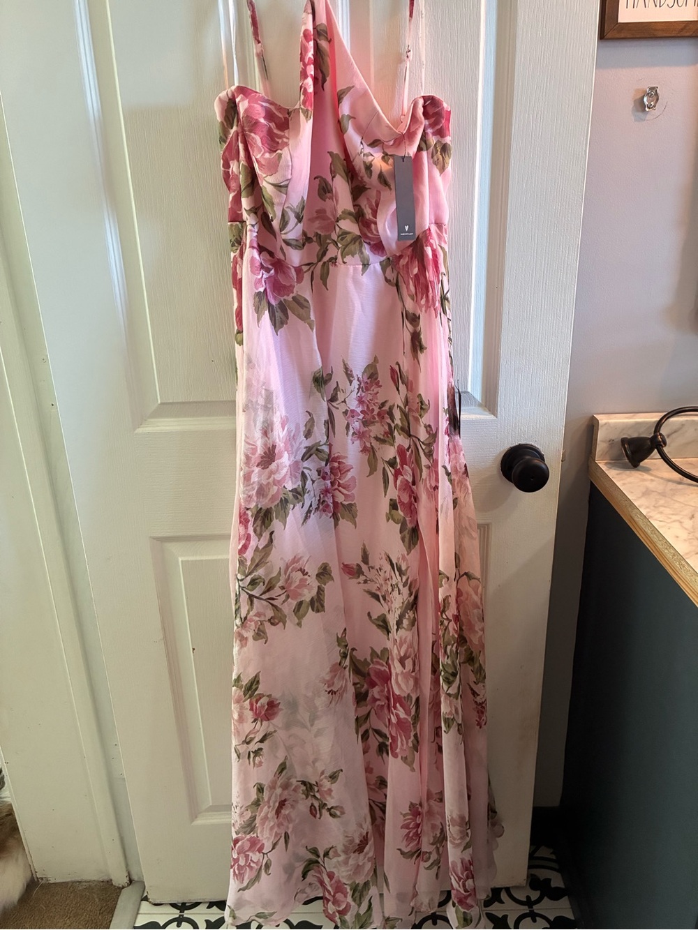 Lulus NWT Pink Floral Maxi Dress Size Large Wedding Guest Cottagecore